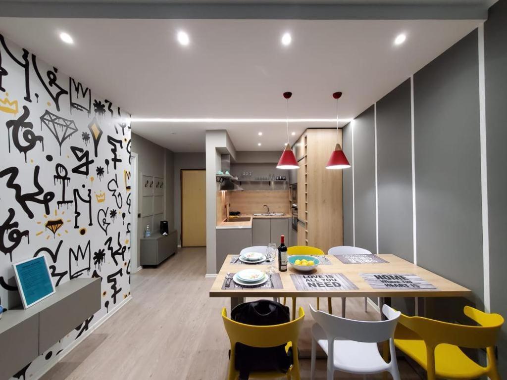 Apartman Helga's Deluxe 3 Tirana