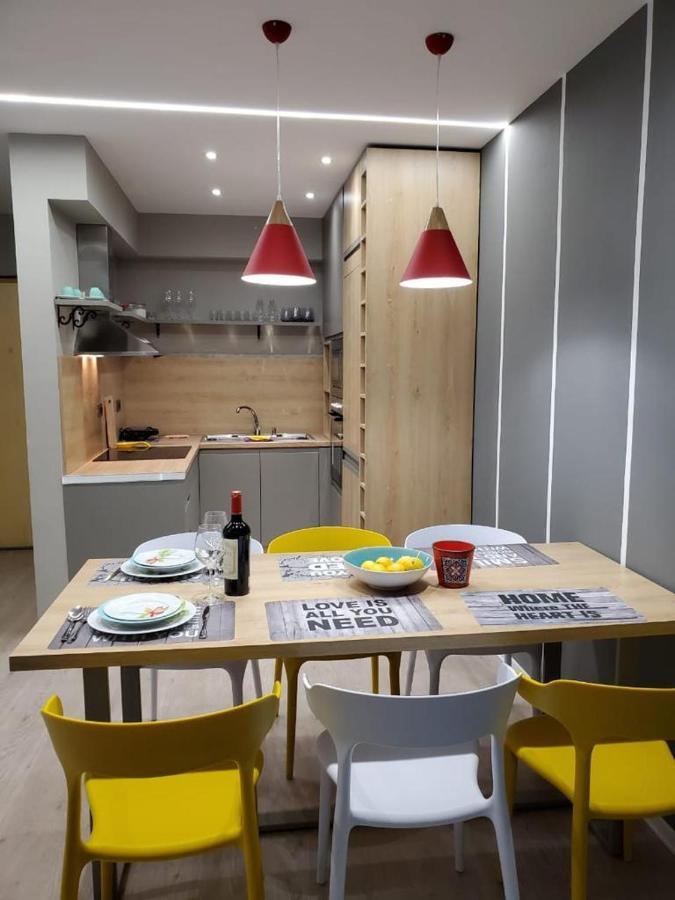 Helga's Deluxe 3 Apartman Tirana